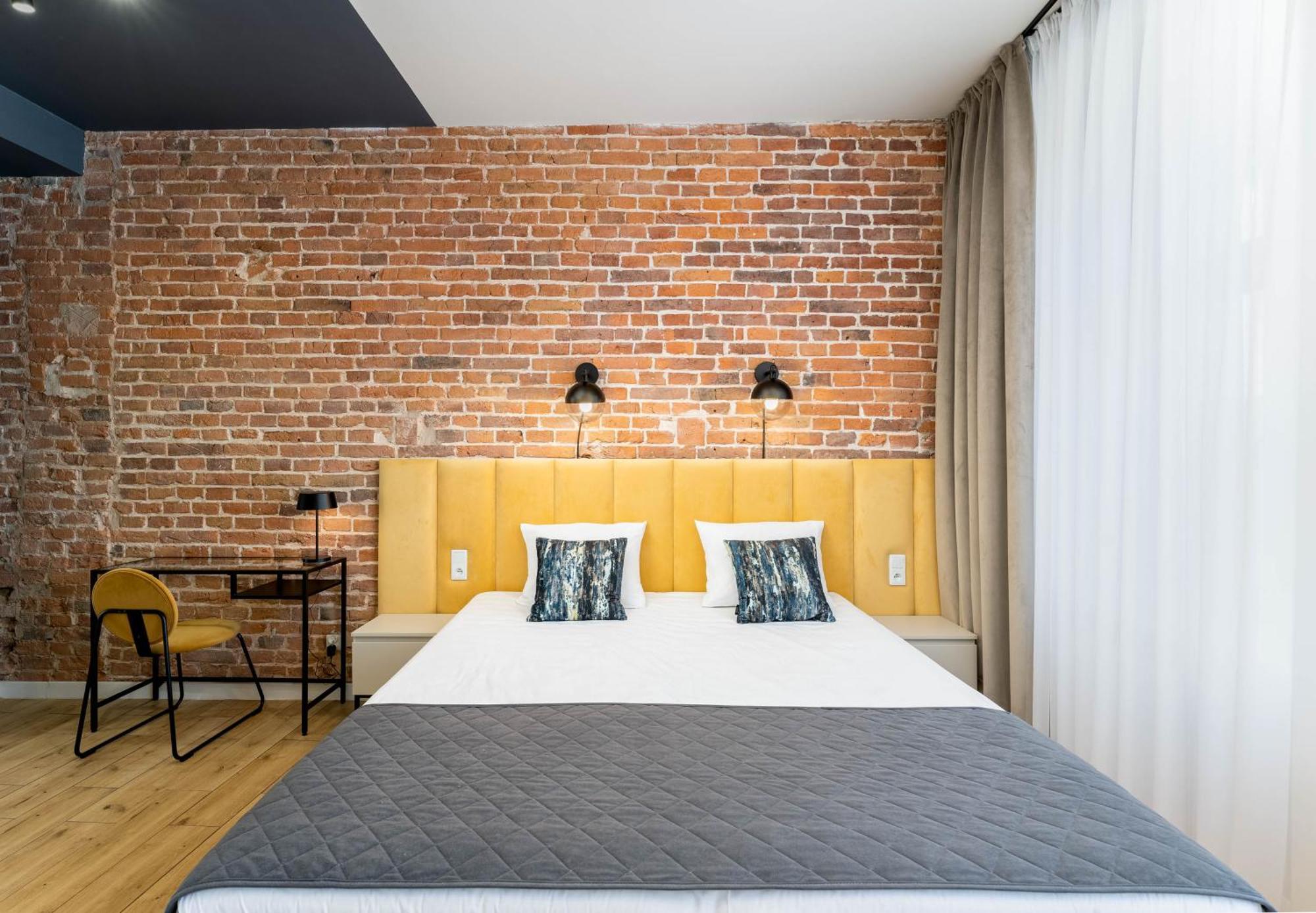 1898 Parkside Boutique Residence Krakow Exterior photo