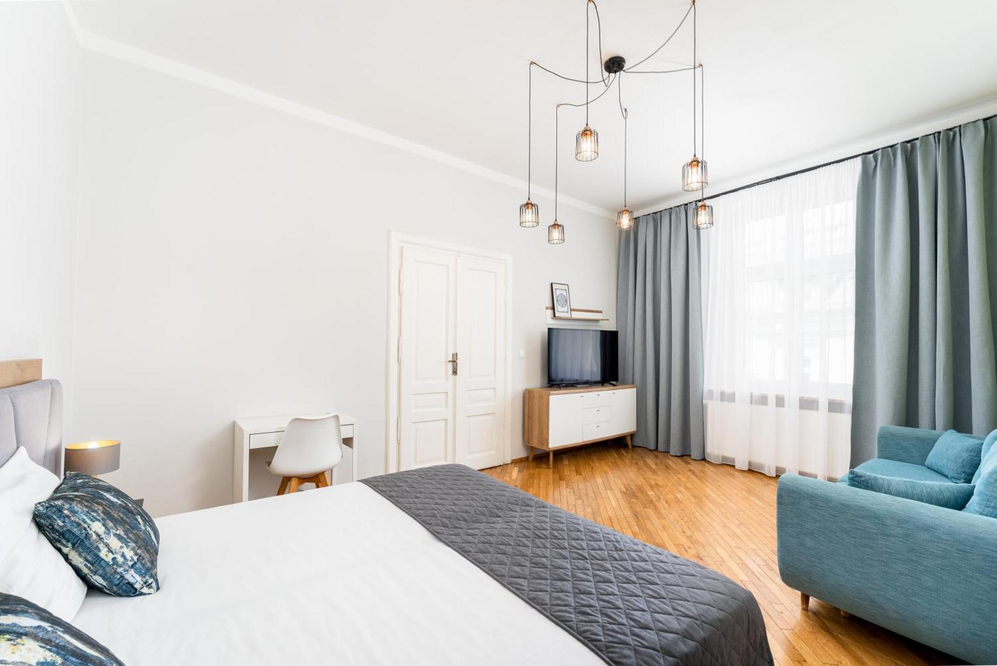 1898 Parkside Boutique Residence Krakow Exterior photo